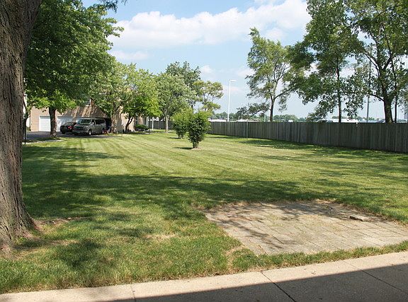 2nd image of 1249 Pearl Ave Unit C