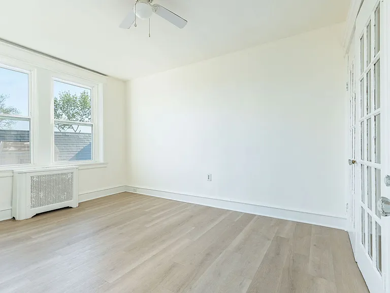 Belmont Place — Photo 32