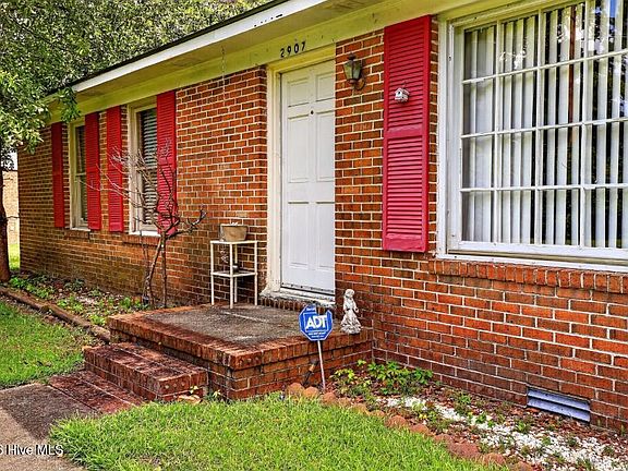 3rd image of 2907 Mason Circle