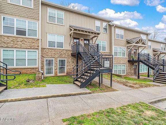 2nd image of 3918 Cherokee Woods Way APT 104