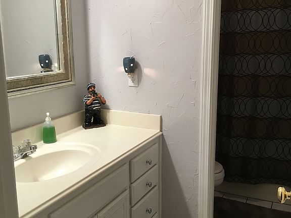 5th image of 1509 Lexington Dr