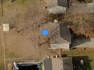 1215 NW Golfview Dr, Grain Valley, MO 64029