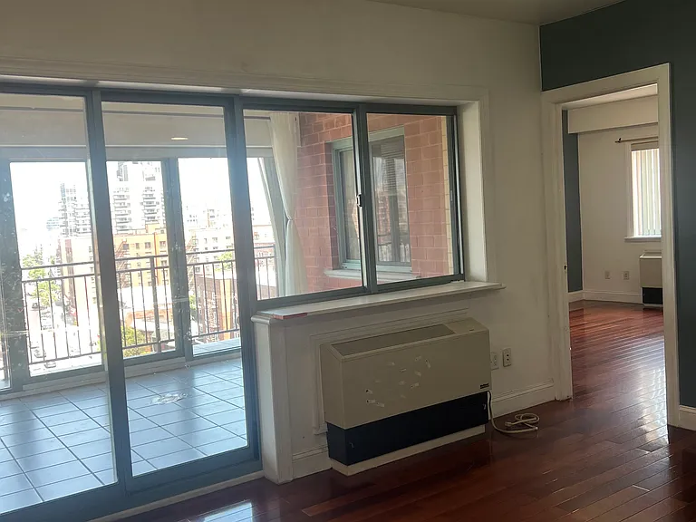 4318 Main St #11C — Photo 2