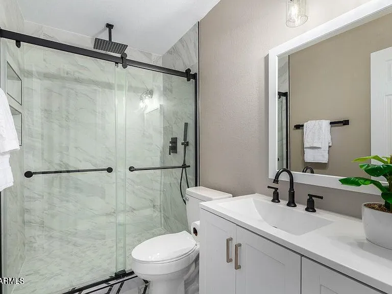 1628 E Hermosa Dr — Photo 8