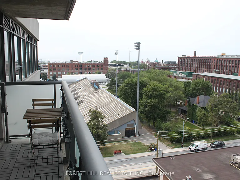 20 Joe Shuster Way #915 — Photo 17