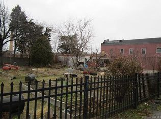 179 Railroad Ave, Bridgeport, CT 06604