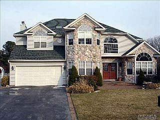 5th image of 8 Windwood Dr