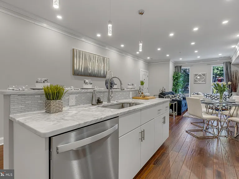 1167 Morse St NE #1 — Photo 13