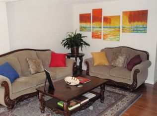 9026 Golden Leaf Ct, Springfield, VA 22153