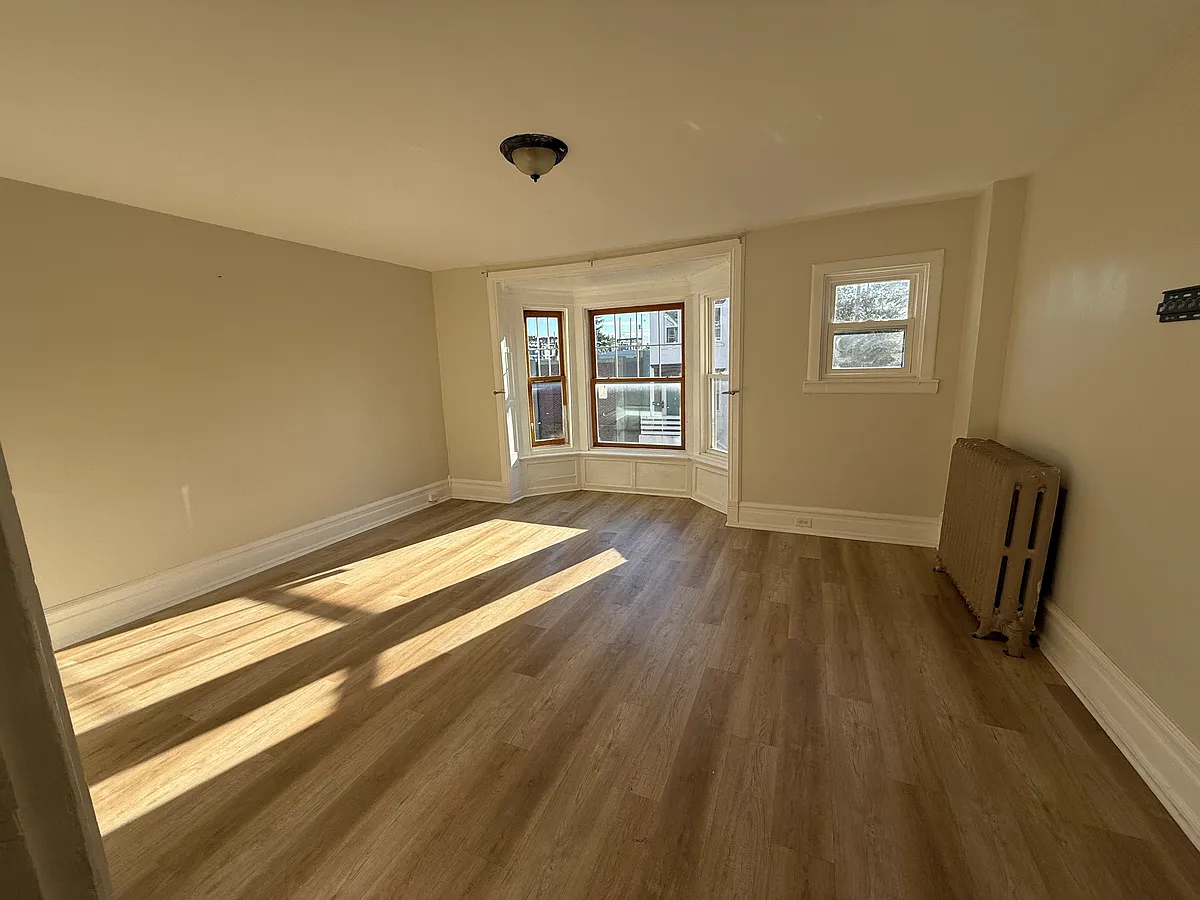 Building Photo - 113 S 8th St #2