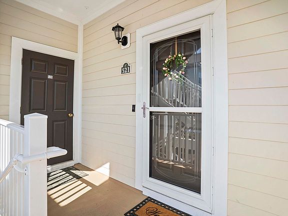 4th image of 6253 Catalina Dr. #521