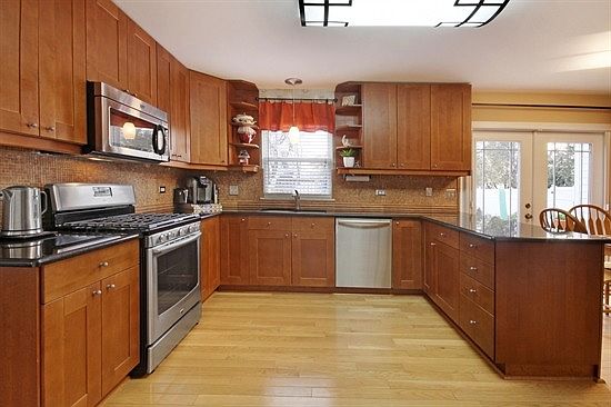 5th image of 25441 W Latham Ct