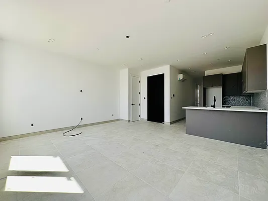 Rented by GROOME REALTY LLC | media 18