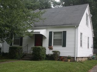 821 Lynn Rd, Lexington, KY 40504