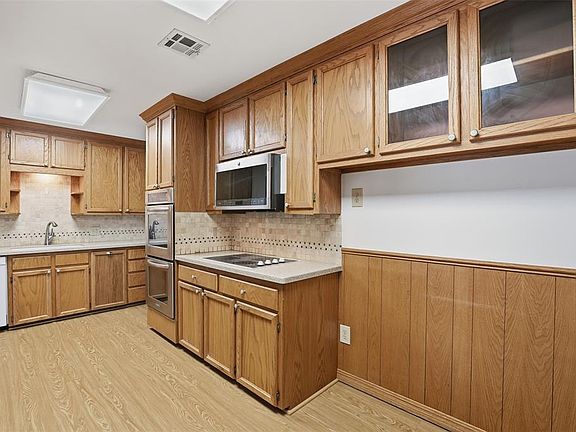 4th image of 4232 N Libby Ave