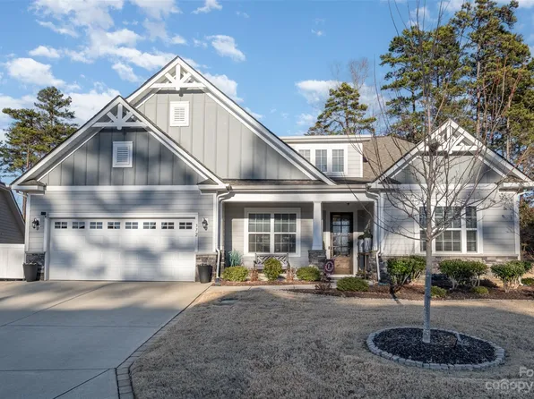 372 Broadleaf Dr, Denver, NC 28037