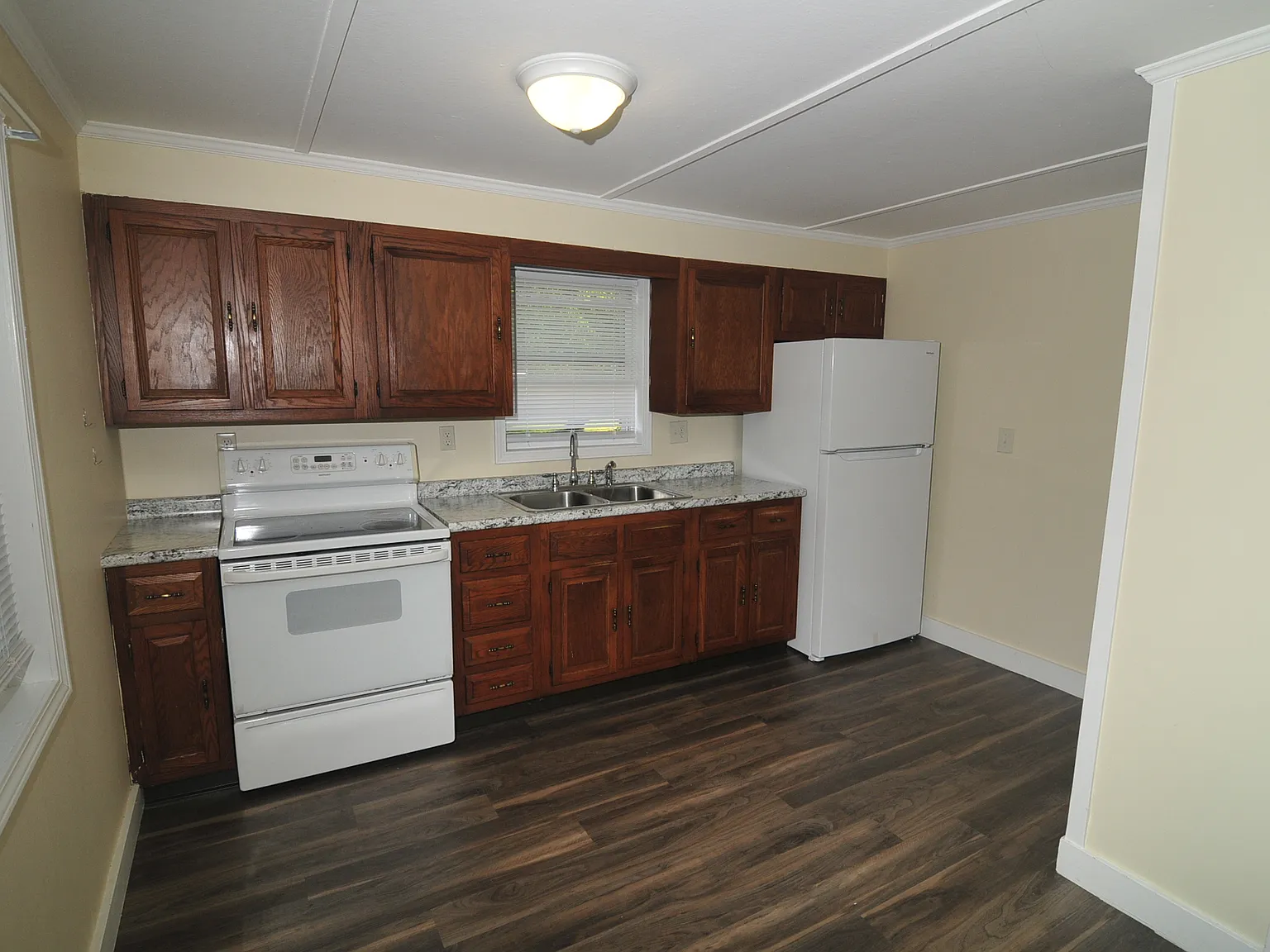 2 bed, $2,000 — Photo 3