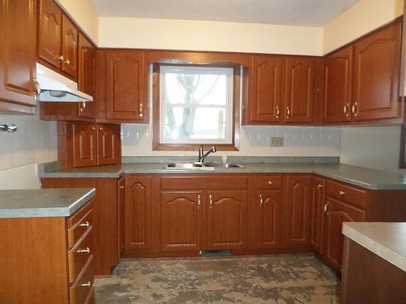 4th image of 527 W Wilmans St