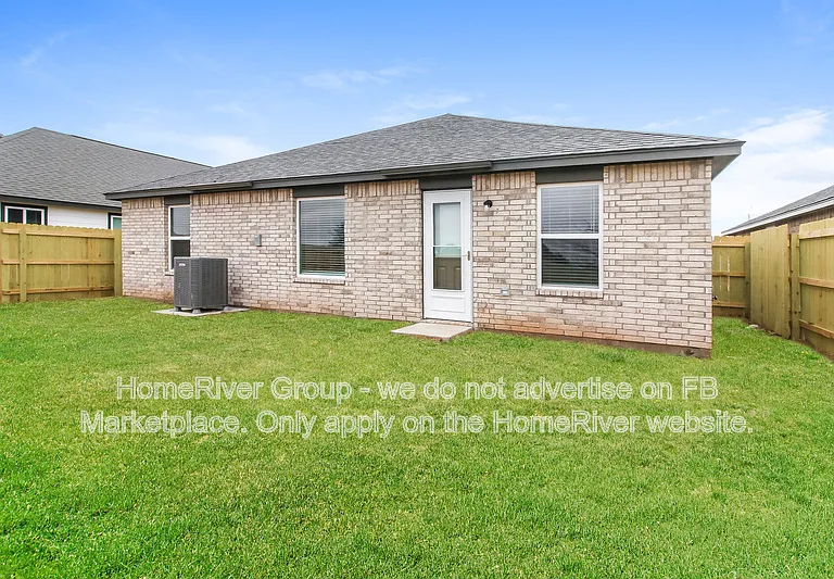 2516 Rosewood Ln — Photo 21