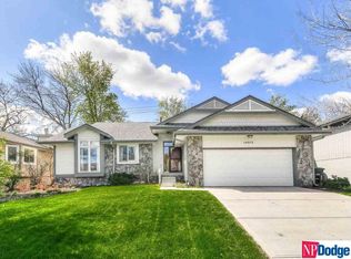 16413 Weir St, Omaha, NE 68135