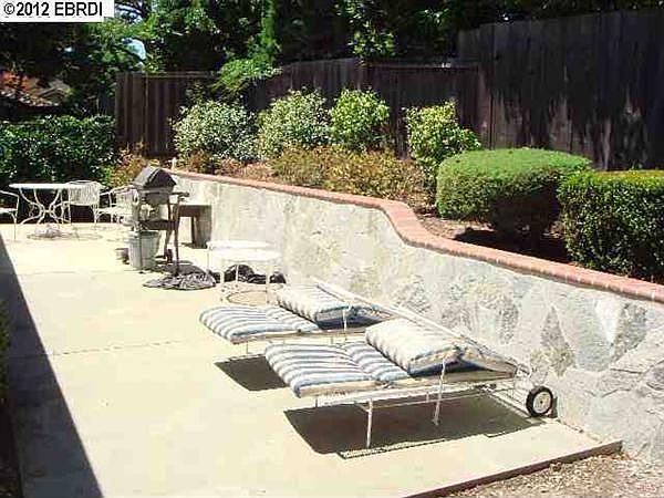2nd image of 601 Abrigo Ct