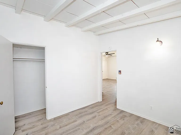 666 S Orange Ave — Photo 12