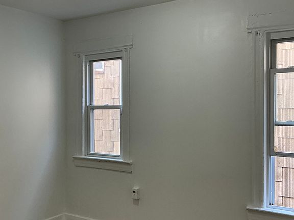 3rd image of 128 Wilkinson Ave #1