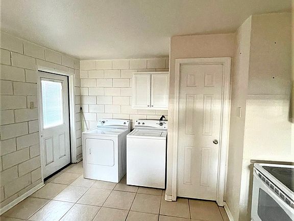 5th image of 605 N 5th St