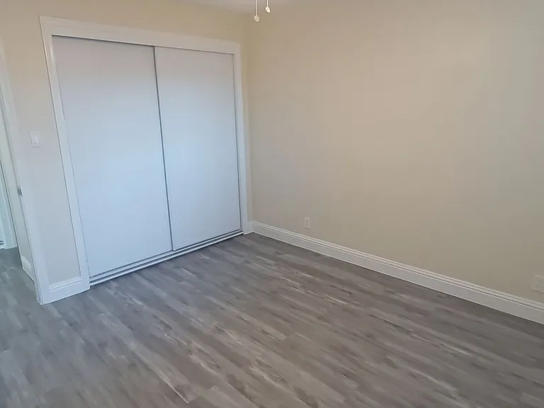 2501 Edison Ave #32 — Photo 17