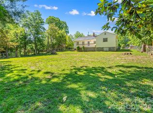 19 Wilburn Rd, Asheville, NC 28806