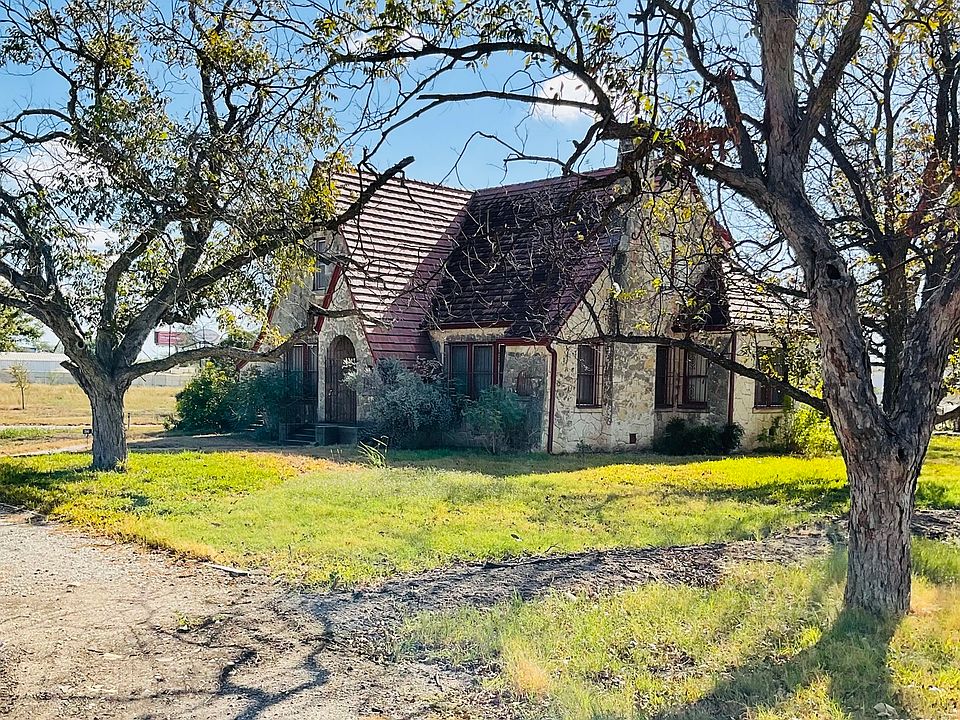1st image of 2940 Castroville