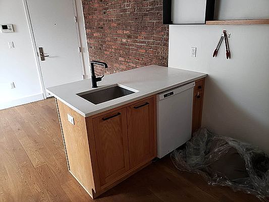 3rd image of 462 Throop Ave #3R