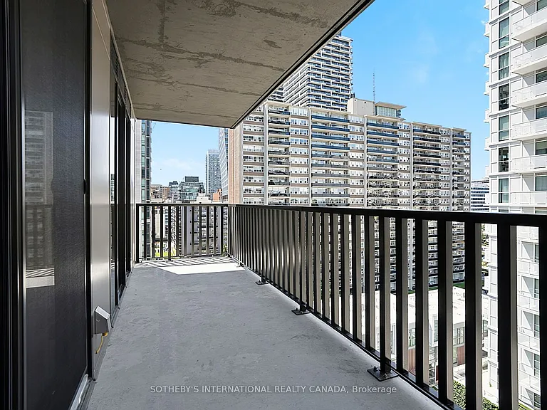 109 Erskine Ave #1110 — Photo 42
