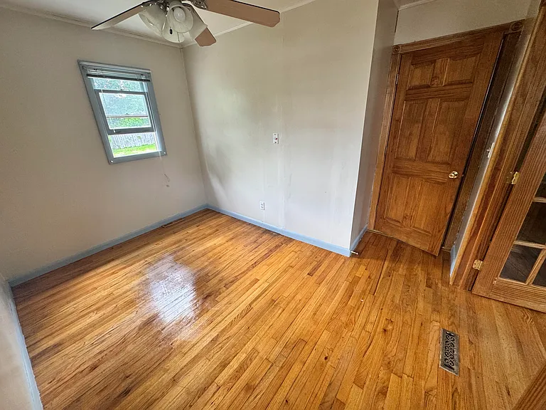 28 Forest St — Photo 17