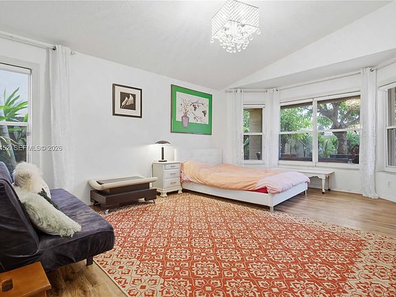 2nd image of 1010 SW 191st Ter