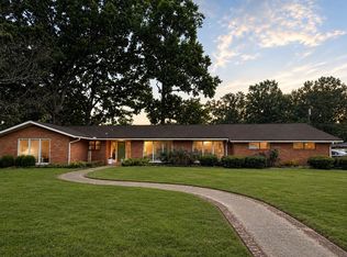 303 Oak Grove Dr, Grenada, MS 38901