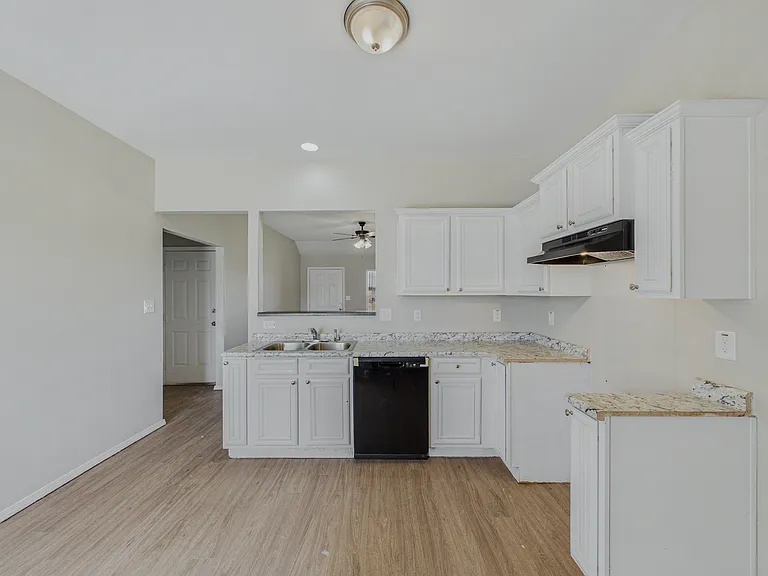 23 Green Apple Dr-25_03252026