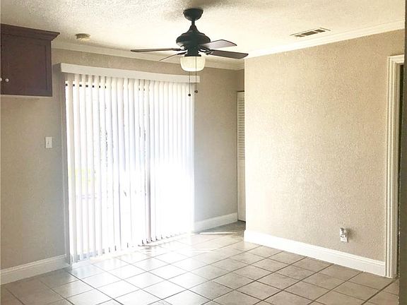 4th image of 3001 Gardenia Dr