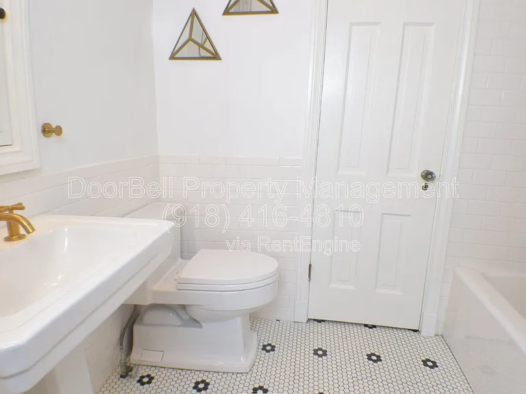 255 E 27th Pl S — Photo 28