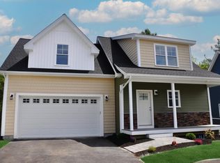 29 Willow Pond Cir #29, Medway, MA 02053