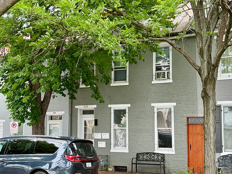 549 S Front St #A — Photo 5