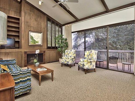 2nd image of 310 Deer Hollow Dr