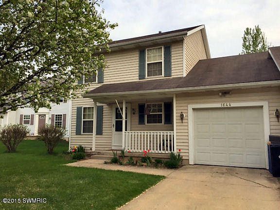 1st image of 1644 Diamond Ct NE