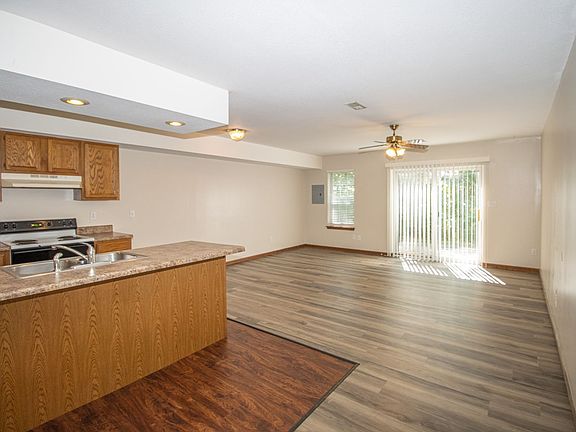 2nd image of 4810 Meadow Lark Ln APT C