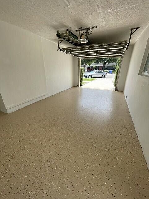 1st image of 180 SW 77th Avenue