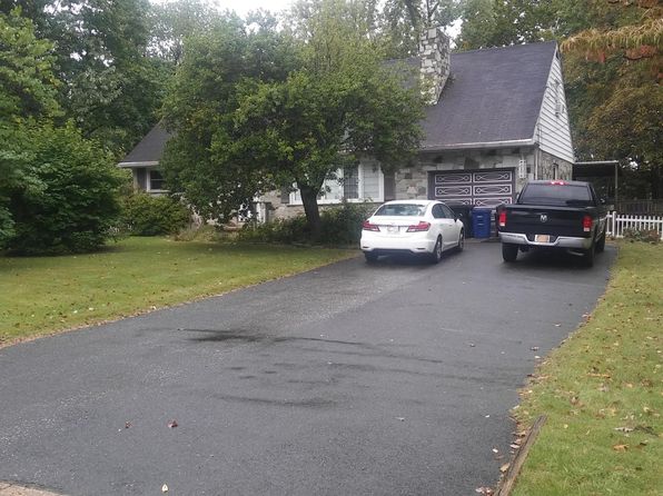 1803 Taylors Ln