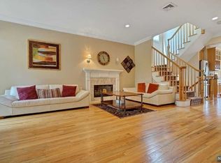 184 County Rd, Tenafly, NJ 07670