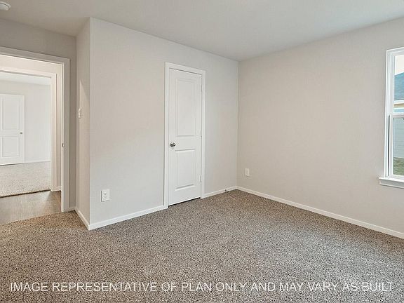 4th image of 1028 Legrand St