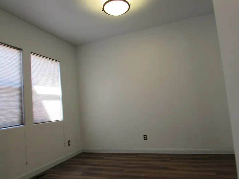 2096 Two Wood Dr — Photo 10