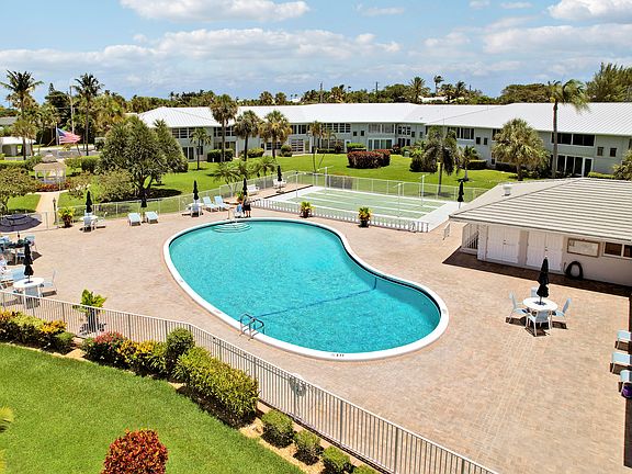 4th image of 5540 N Ocean Boulevard #206